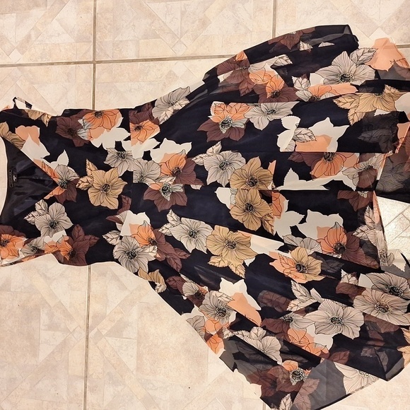 Metaphor Dresses & Skirts - Y women's Metaphor floral sleeveless lined regular size dress size 10